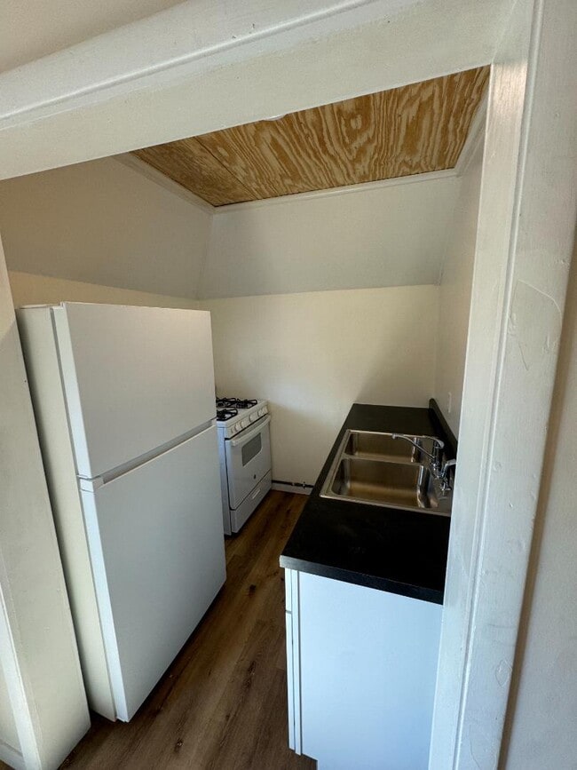 Photo - 622 E Locust St