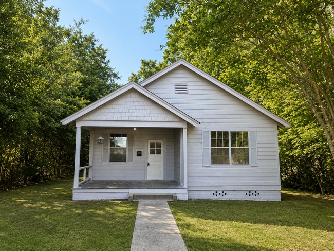 Photo - 513 Hoke St