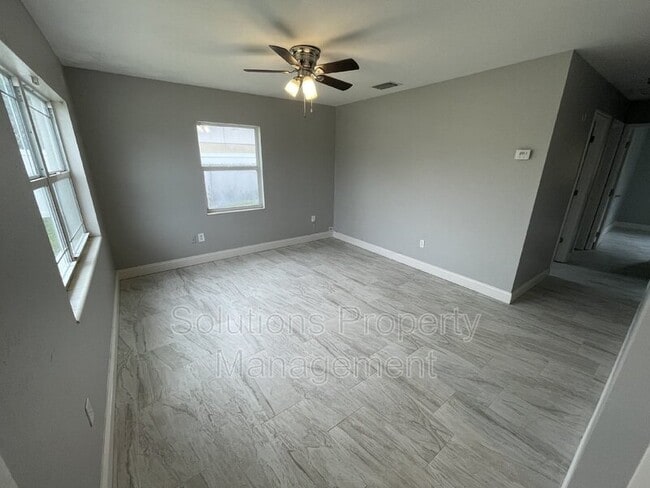 Photo - 2466 Pepper Ave