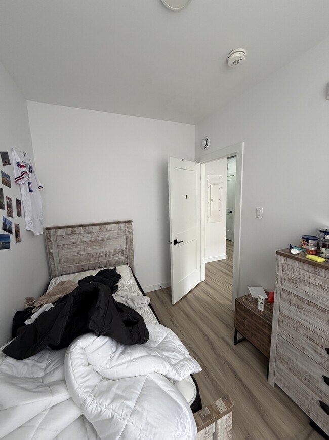 Photo - 316 Somerset St. E