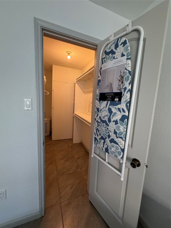 Photo - 8801 Hammerly Blvd Unit 901