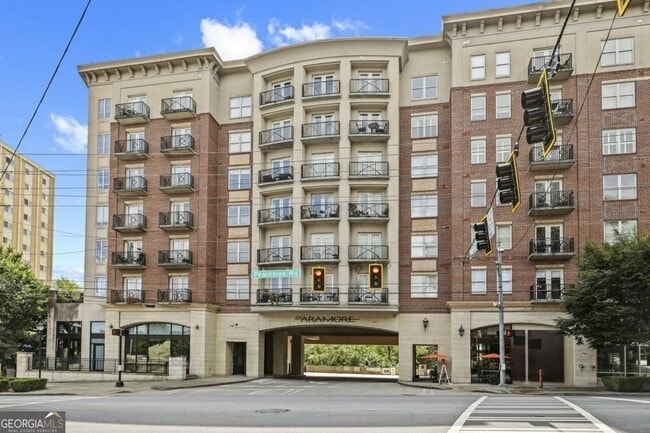 Photo - 2277 Peachtree Rd NE Unidad 510