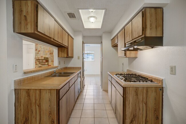 Photo - 12718 Panay Dr
