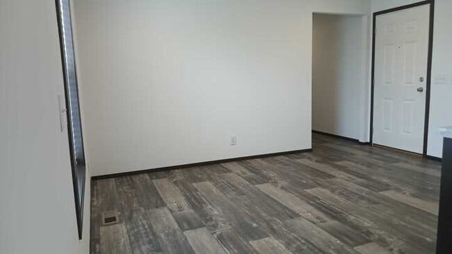 Photo - 74 Meggan Dr