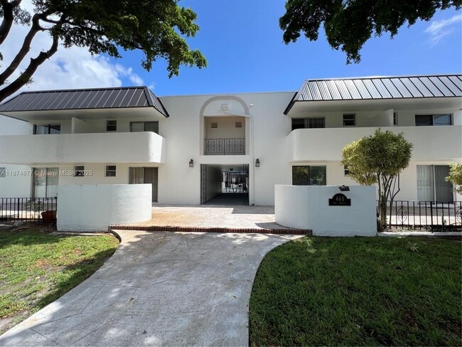 Building Photo - 465 S Royal Poinciana Blvd Unit 1B Rental