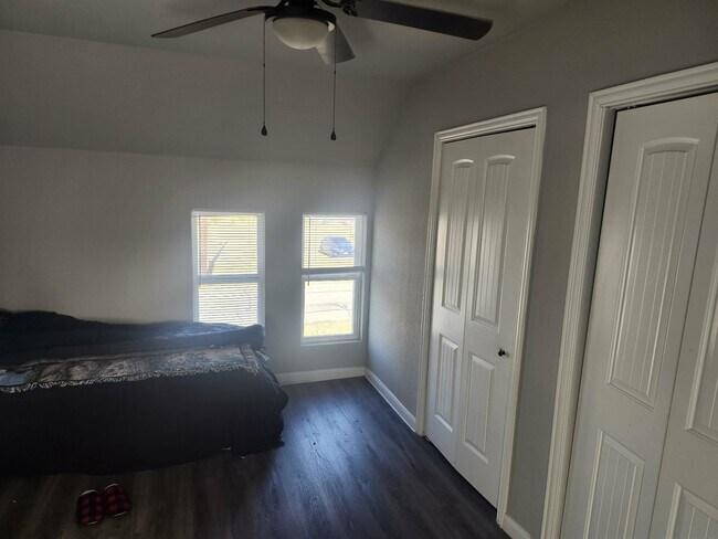 Photo - 714 E Lamar St