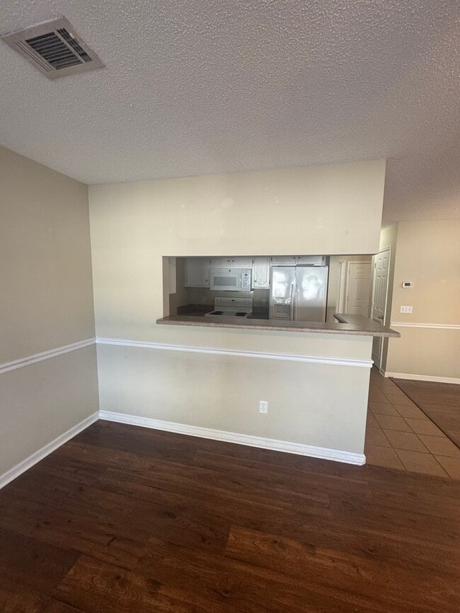 Photo - 119 Winthrope Ln Unit 1