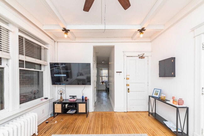 Photo - 1722 N Mohawk St Unit 1R