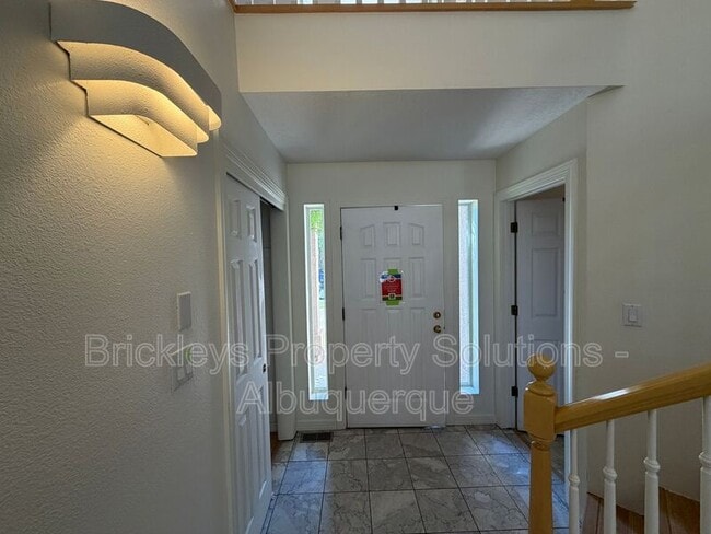 Photo - 6517 Glen Oak NE