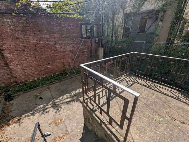 Building Photo - 5107 N 13th St Unit 1