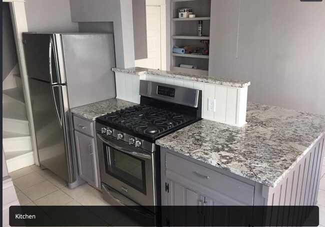 Photo - 1076 Ashland Ave