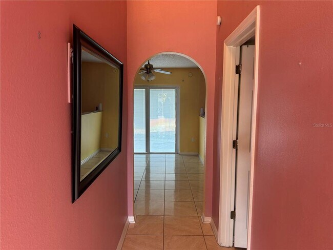 Photo - 712 Waxwing Ct