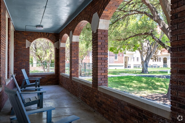 Building Photo - The St. John