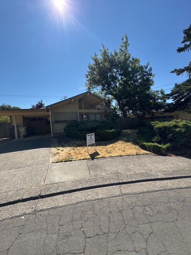 Building Photo - Cute 3 Bedroom 1 Bath in NW Corvallis! Sma... Rental