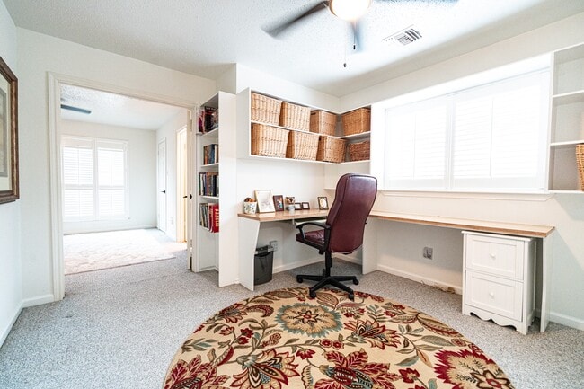 Photo - 3026 S Peach Hollow Cir