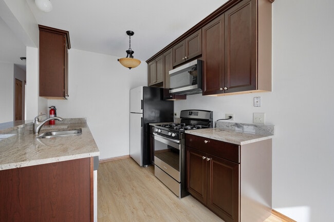 Photo - 717 Whitesail Dr Unit 717