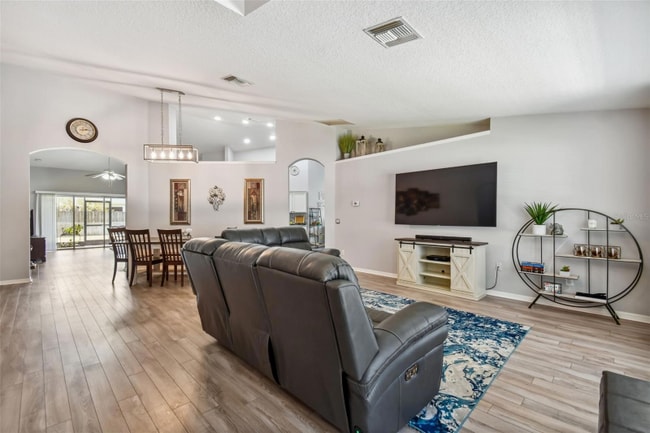 Photo - 7124 Colonial Lake Dr