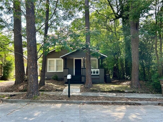 Photo - 134 N Carlen St House