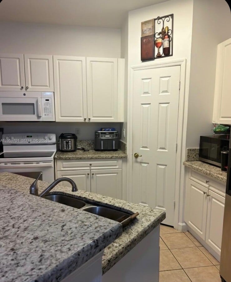 Photo - 5719 NW 113th Ct