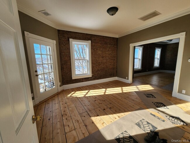 Photo - 1 Shatzell Ave