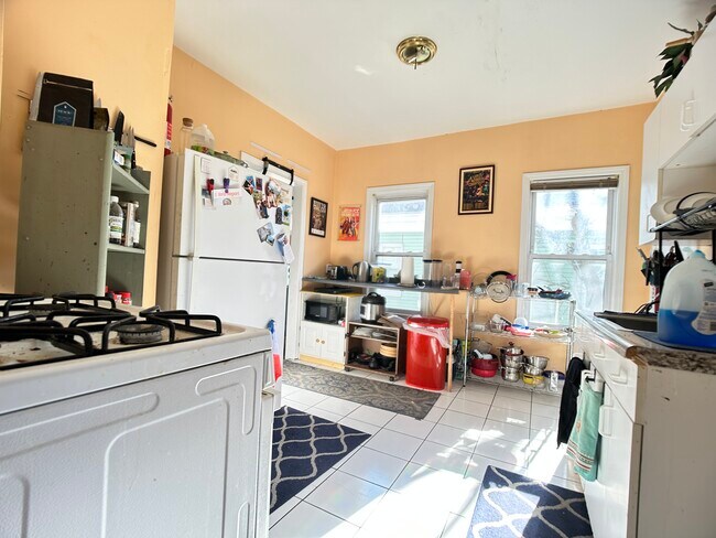 Photo - 72 Antwerp St Unit 72