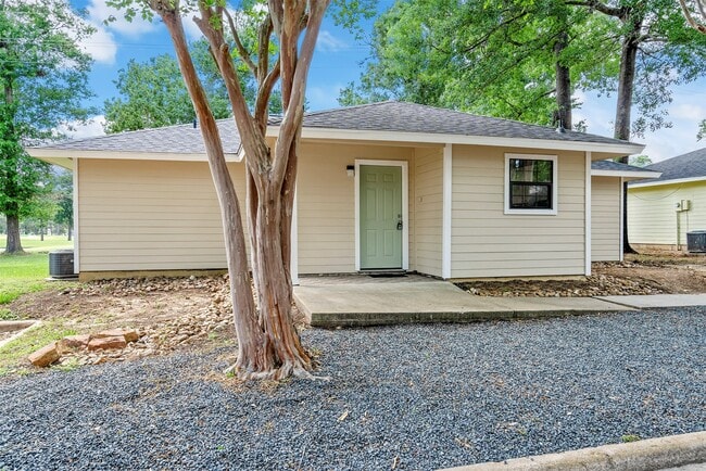 Photo - 3411 Balboa Cir