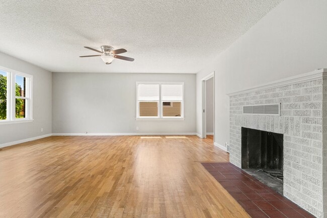 Photo - 4 Bedroom 2 Bath