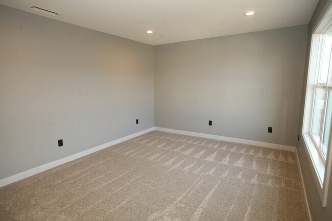 Photo - 2 bed 1 bath Duplex-Savannah Schools!