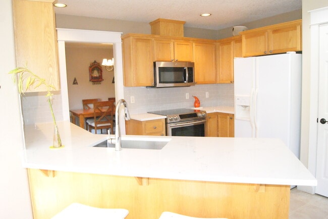 Photo - Lovely 4 Bedroom | 2.5 Bathroom Single Family Home | Corner Lot | Kaiser Woods Community