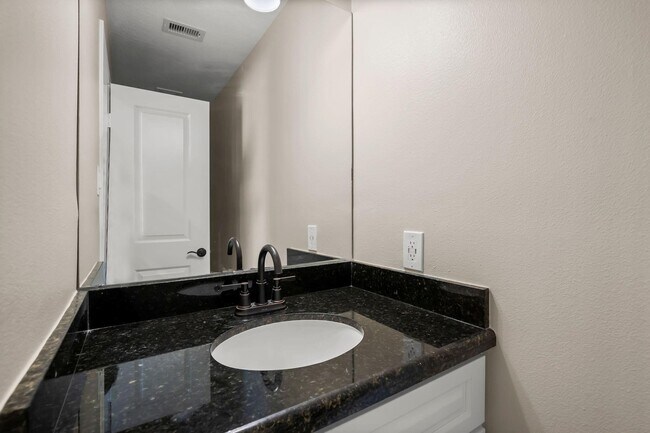 Photo - 29515 Legends Line Dr