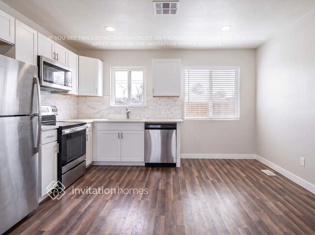 2625 Ridgeland Dr