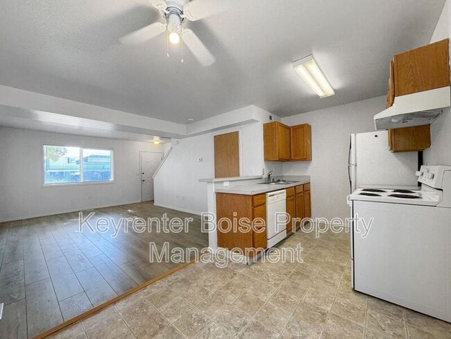 Photo - 254 Elbridge St E