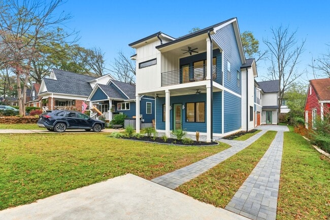 Photo - 205 Whitefoord Ave NE