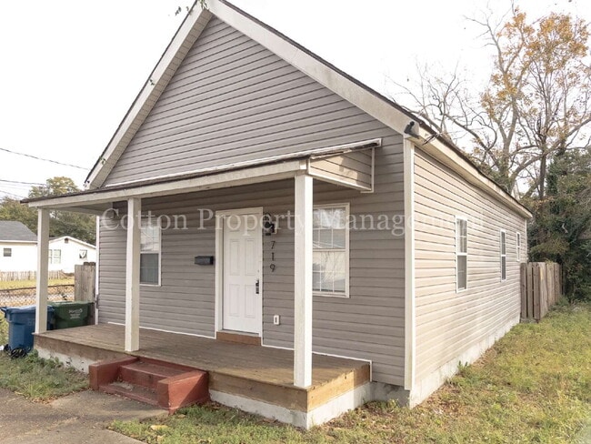 2BR/2BA Home in Downtown Wilmington - $1,500/month- Pet Friendly*