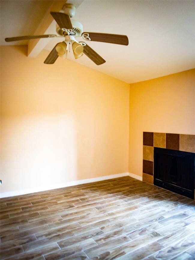 Building Photo - 12500 Sandpiper Dr Unit 176 Rental