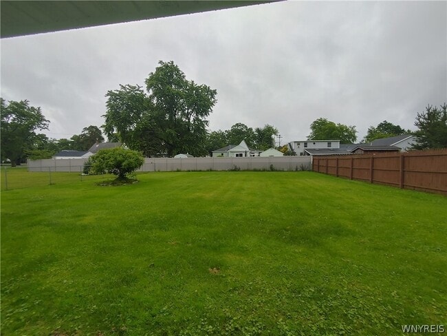 Photo - 250 N 6th St