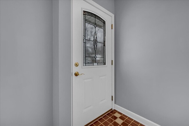 Photo - 2299 W Lincoln St