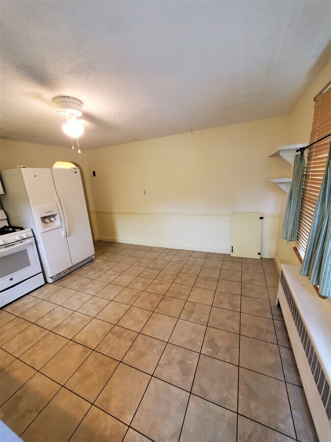 Photo - 16 Elliott St