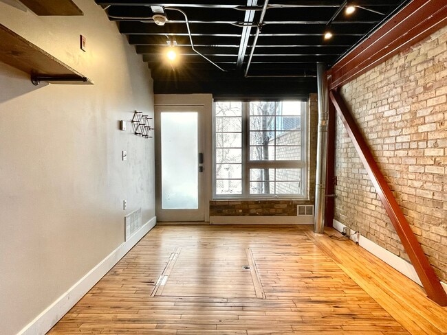 Photo - Urban Condo at The Pierpont Lofts!