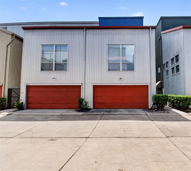 Photo - 6916 Yellowstone Way Dr