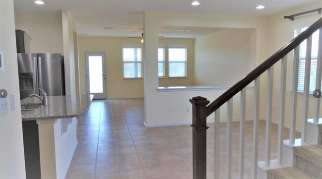 Photo - 704 Carillion Dr