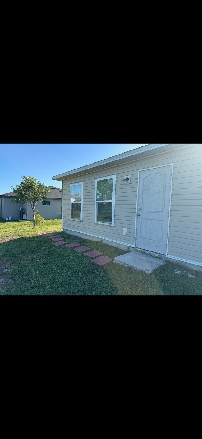 317 El Dorado Blvd N