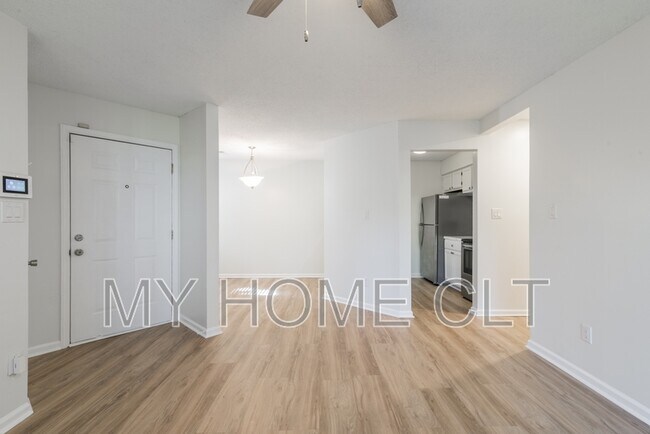 Photo - 2539 Stockbridge Dr