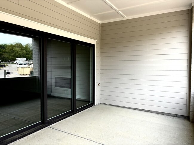 Photo - 781 Stickley Oak Way