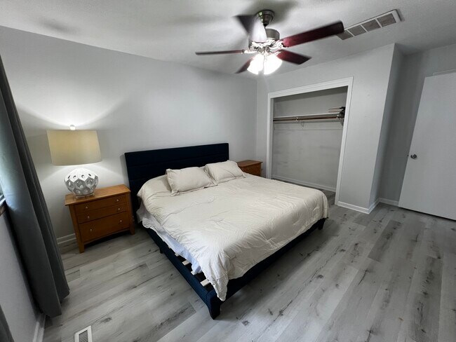 Photo - 2535 NW 9th St House