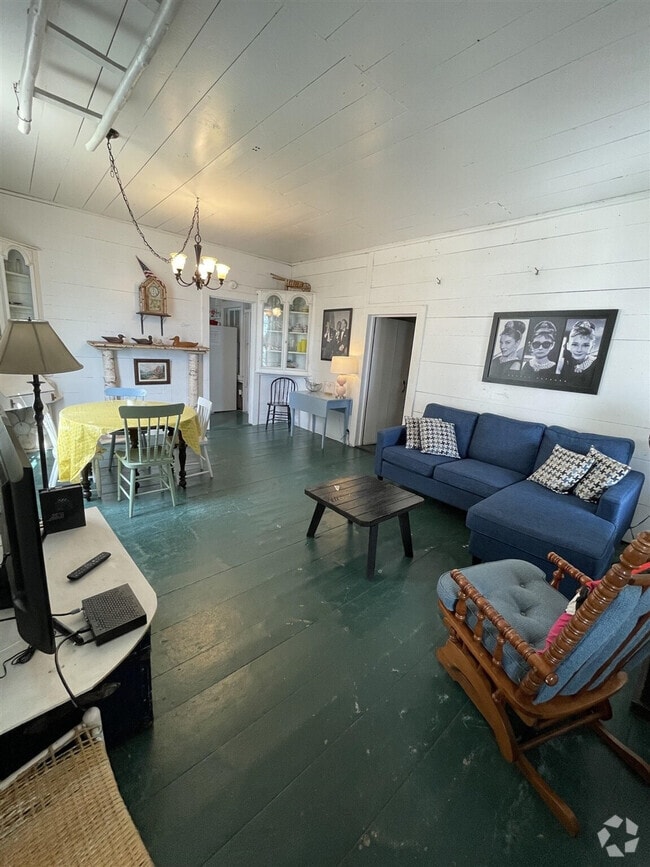 Building Photo - 27 Nason Beach Rd Rental