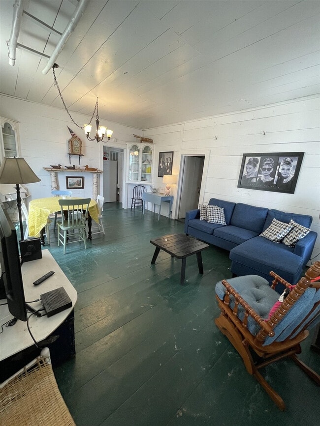 Building Photo - 27 Nason Beach Rd Rental