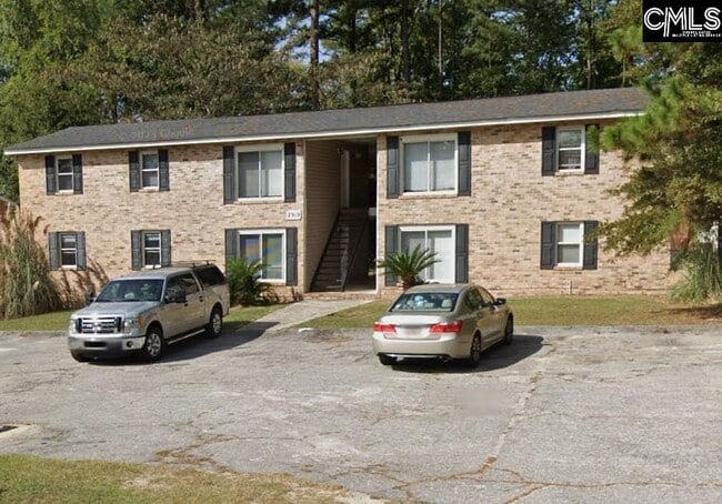 Photo - 2919 Chatsworth Rd