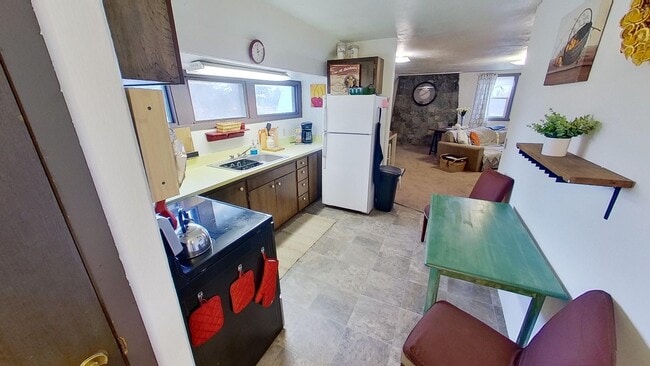 Photo - 632 1st Ave E