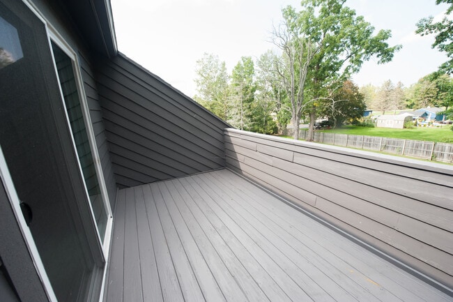 Photo - 260 Hogan Rd Unit 1